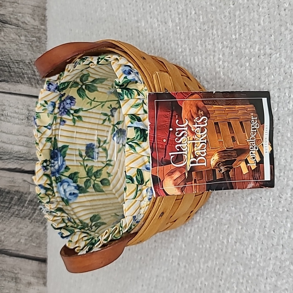 Longaberger Handmade Vintage '99 Classic Button Basket 15407 with Liner & Insert